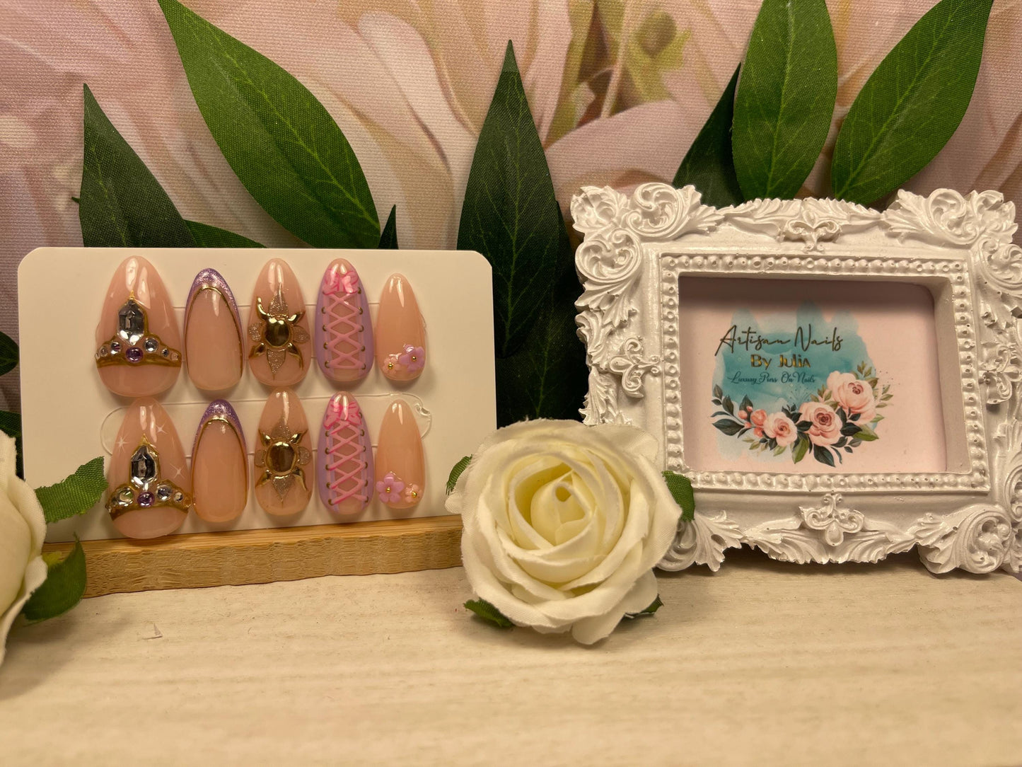 BEST.DAY.EVER - Set of 10 Rapunzel Themed Nails