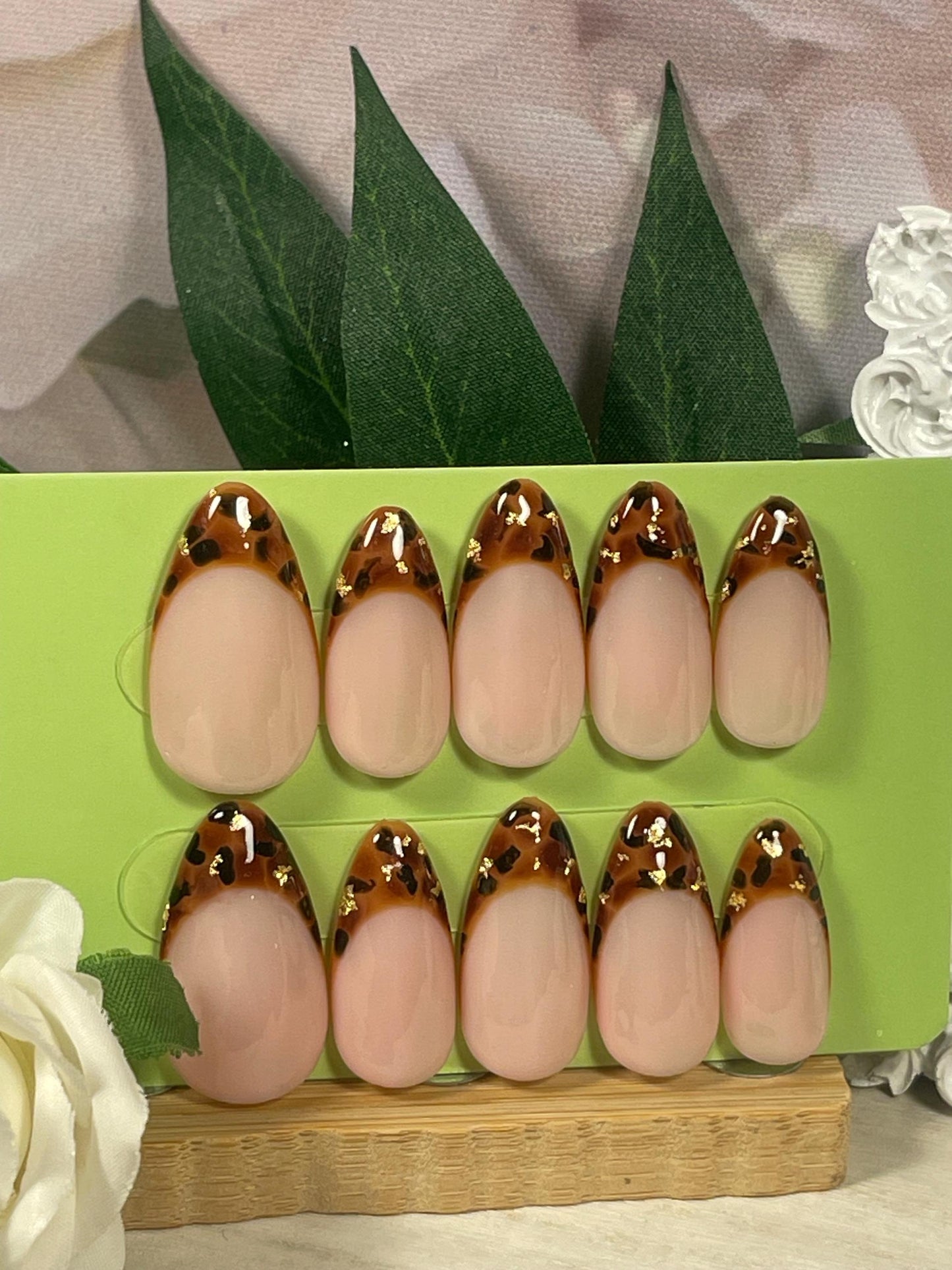 TORTOISE GOLD - Set of 10 Tortoise shell Gold leaf French Tip Nails
