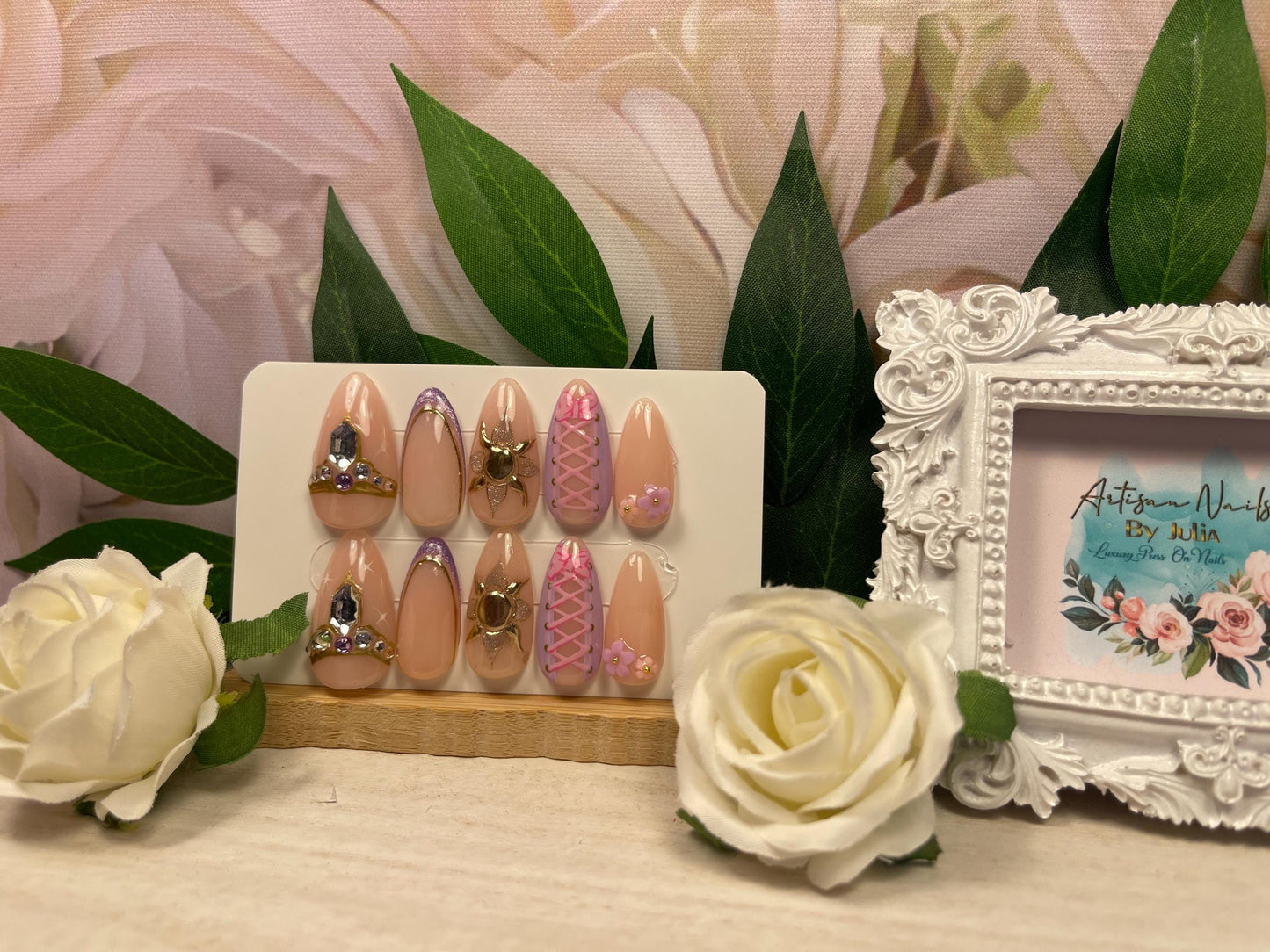 BEST.DAY.EVER - Set of 10 Rapunzel Themed Nails