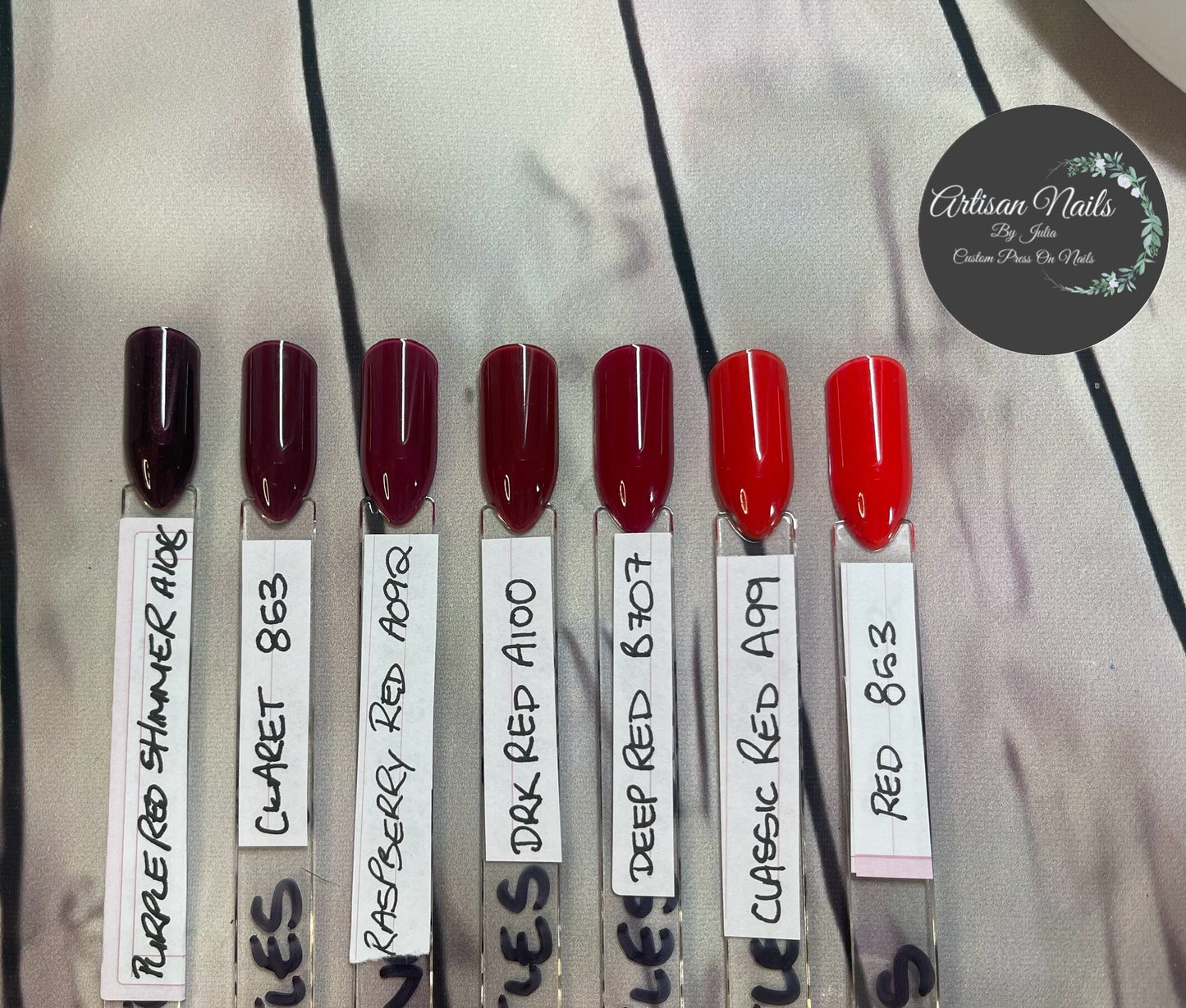 THE REDS - Block colour or French Tip - Set of 10 Solid Colour or French Tip Nails