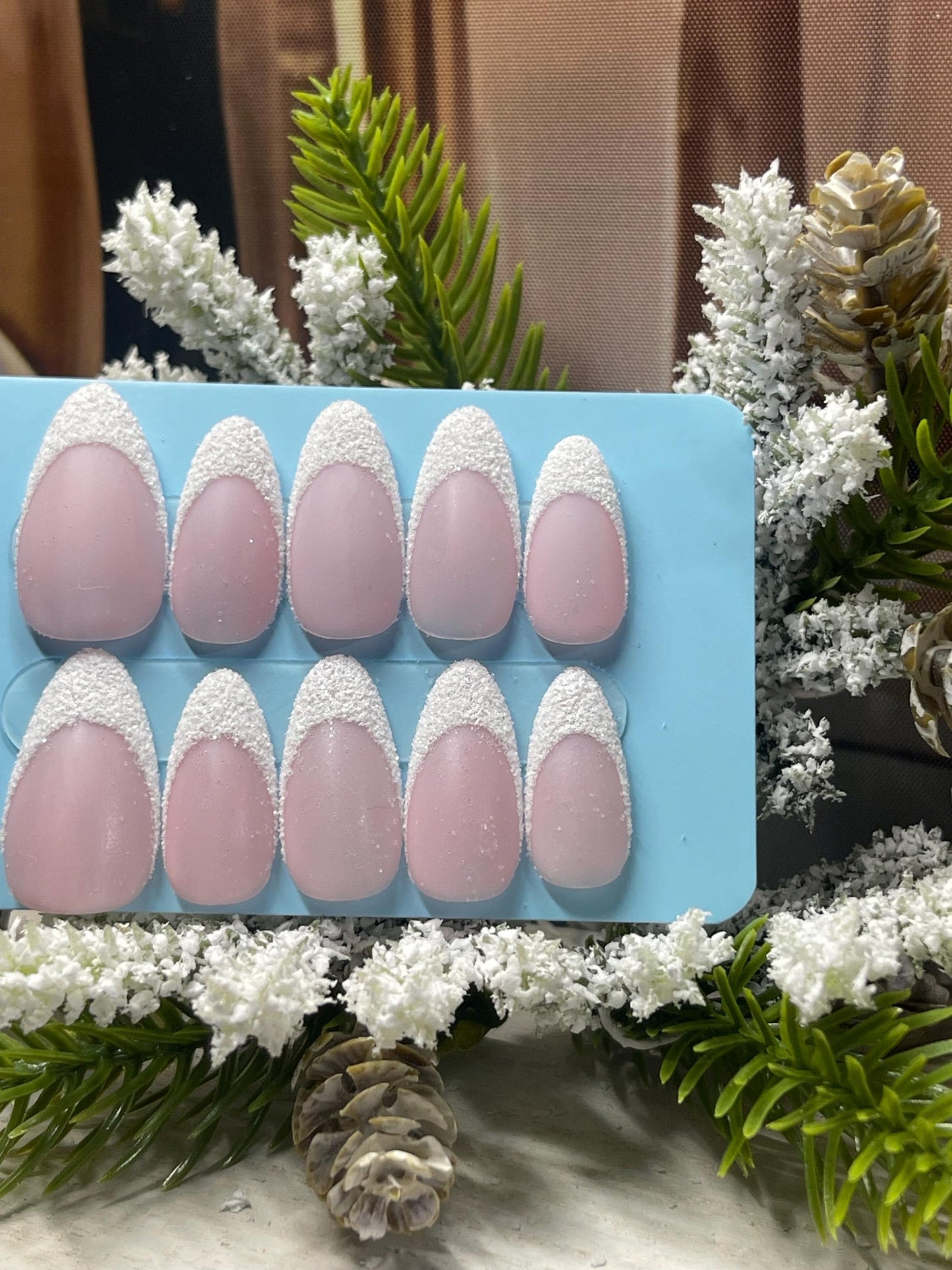 FIRST SNOW - Set of 10 textured twinkly French tip nails