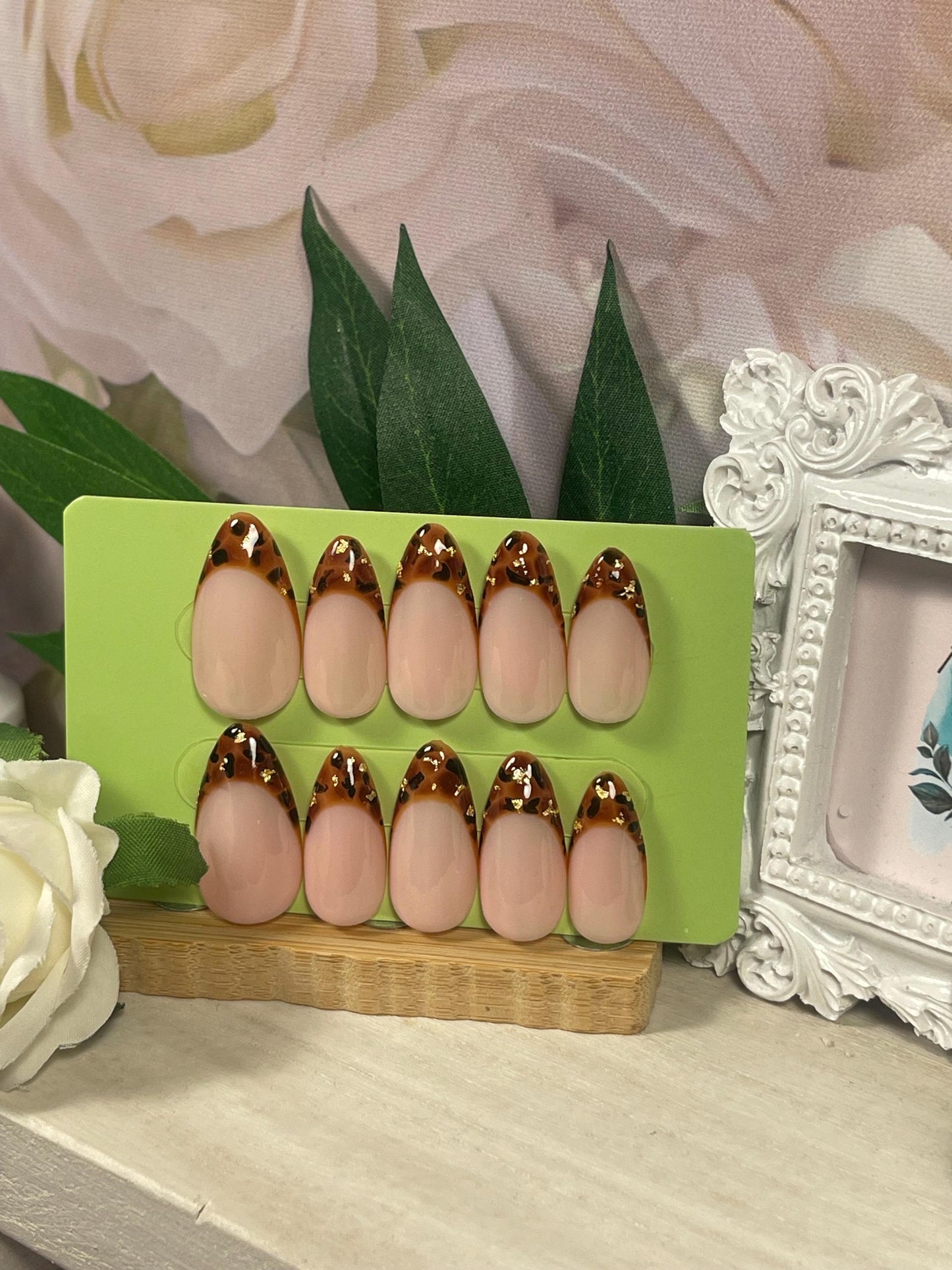 TORTOISE GOLD - Set of 10 Tortoise shell Gold leaf French Tip Nails