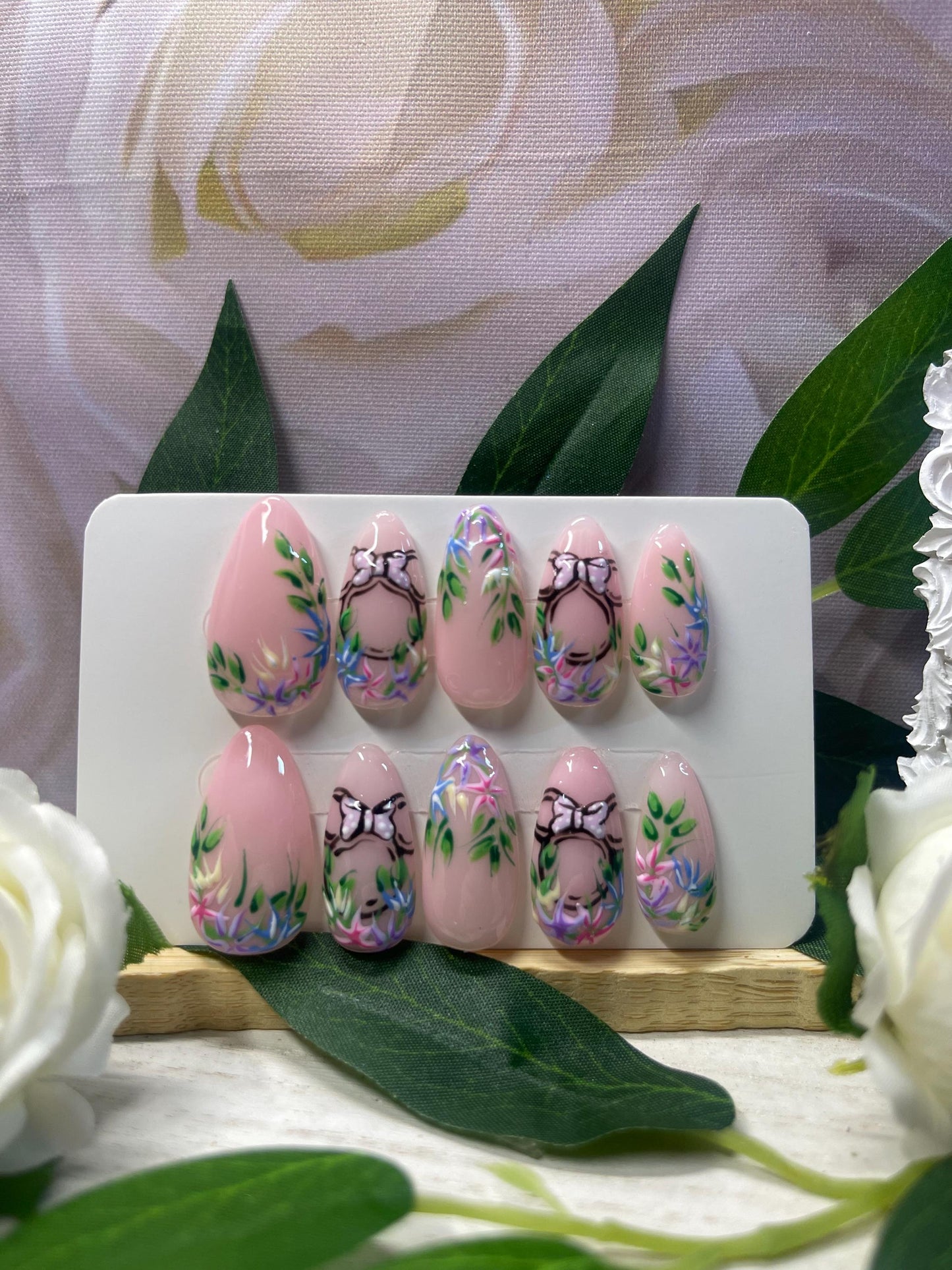 MINNIE SPRING - Set de 10 uñas florales inspiradas en Minnie