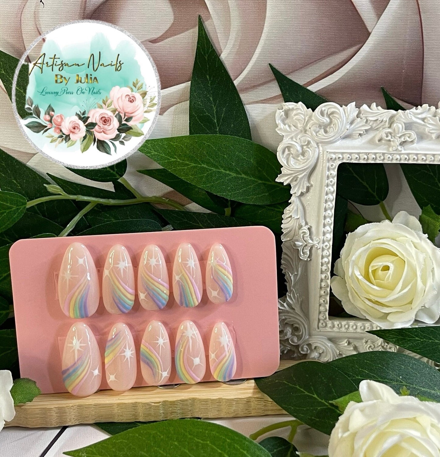 SHOOTING STAR - Set of 10 Pastel Rainbow Nails with Stars