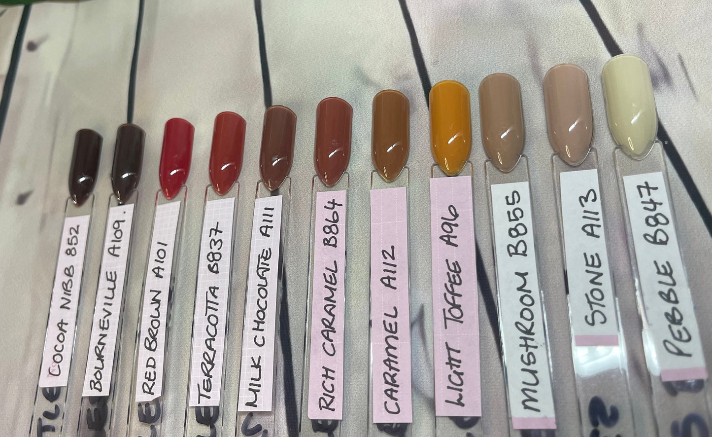 THE BROWNS - Block colour or French Tip - Set of 10 Solid Colour or French Tip Nails
