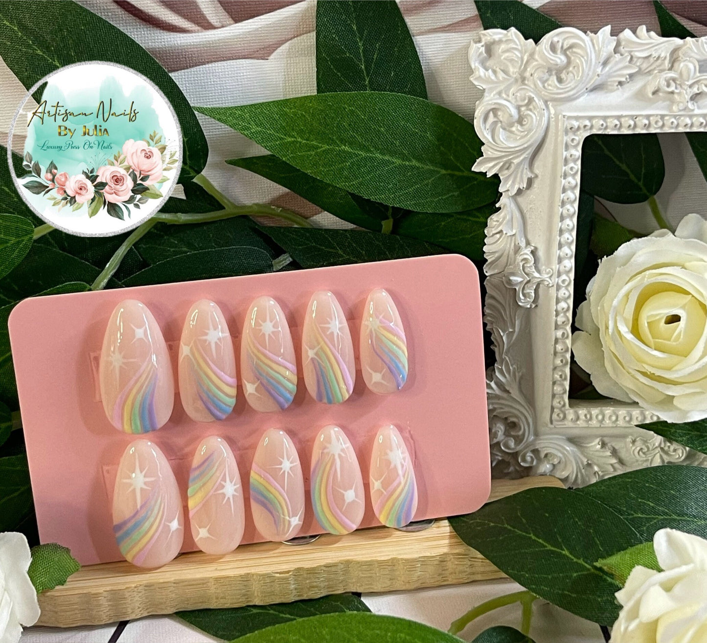 SHOOTING STAR - Set of 10 Pastel Rainbow Nails with Stars