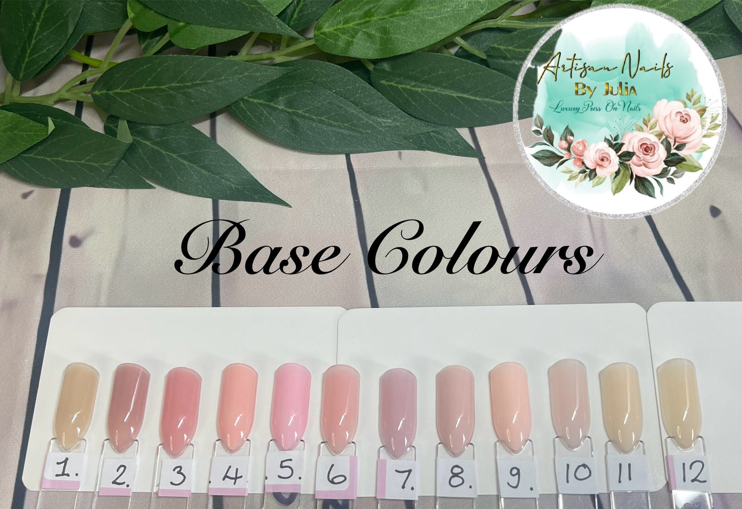 EMERALD DREAMS - Juego de 10 uñas francesas verdes con detalles florales