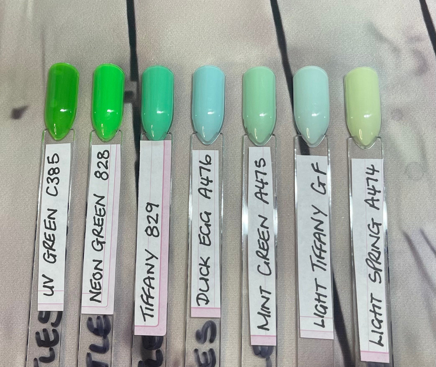 THE GREENS - Block colour or French Tip - Set of 10 Solid Colour or French Tip Nails