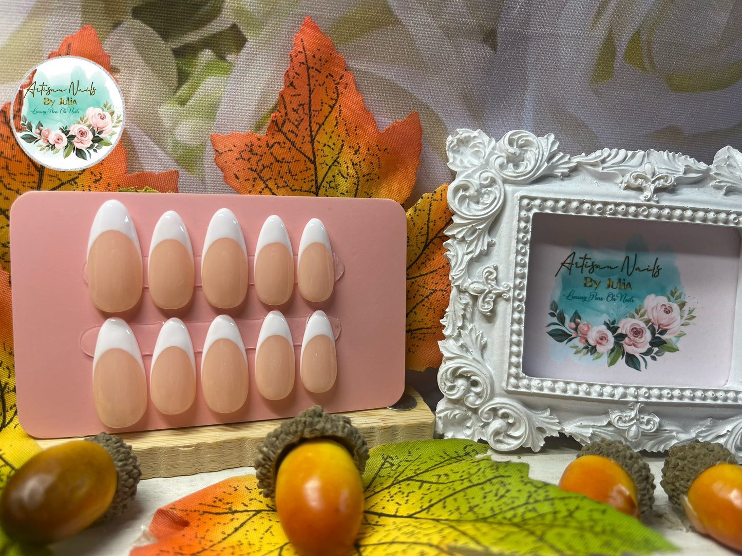 CLASSIC FRENCH - Gel Press on Nails - Lot de 10 faux ongles French Tip classiques - Fabriqués sur commande
