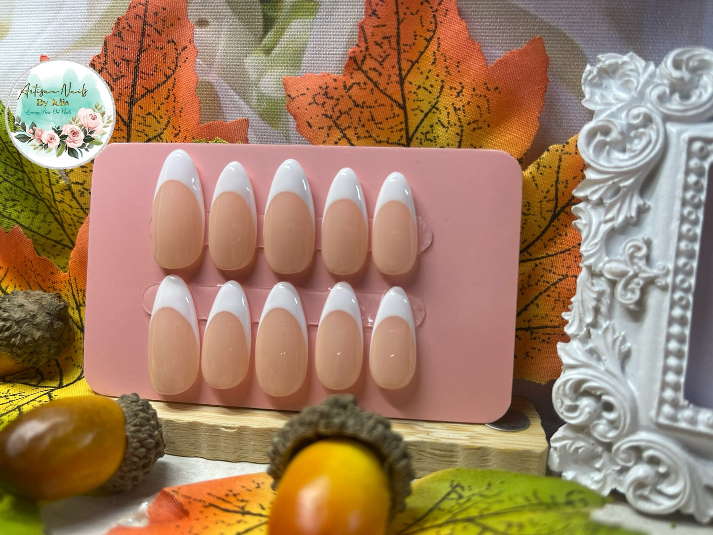 CLASSIC FRENCH - Gel Press on Nails - Lot de 10 faux ongles French Tip classiques - Fabriqués sur commande