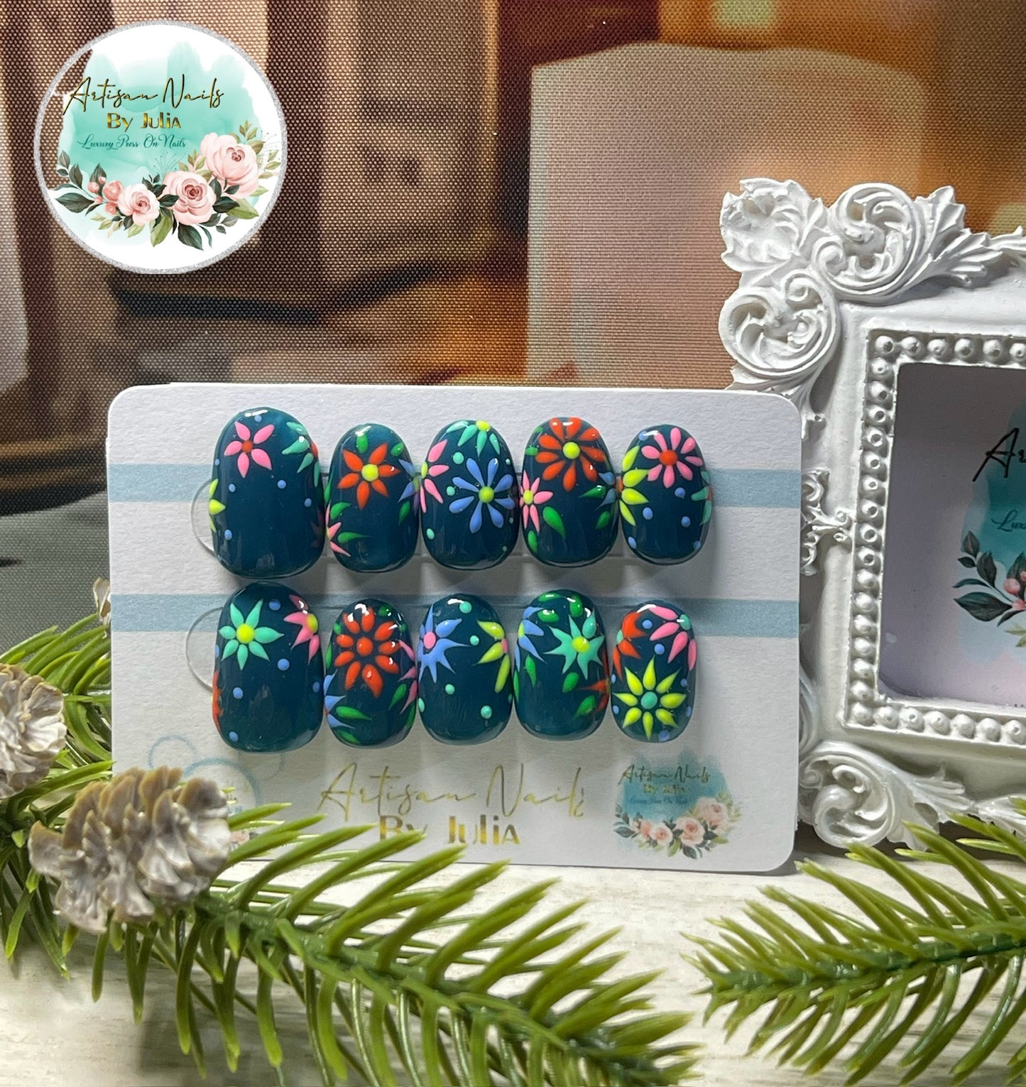COCO - Juego de 10 uñas color verde azulado con flores de neón