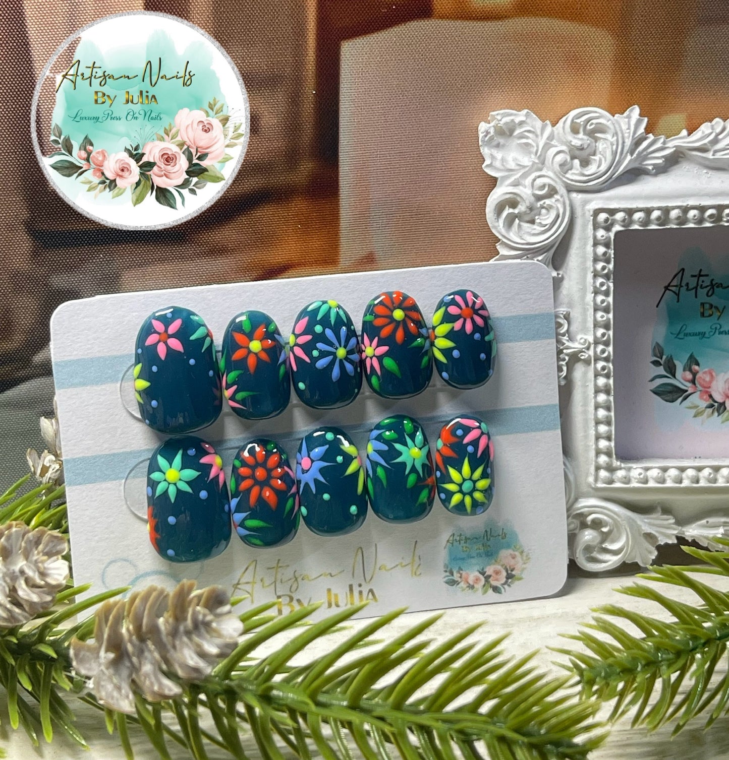 COCO - Juego de 10 uñas color verde azulado con flores de neón