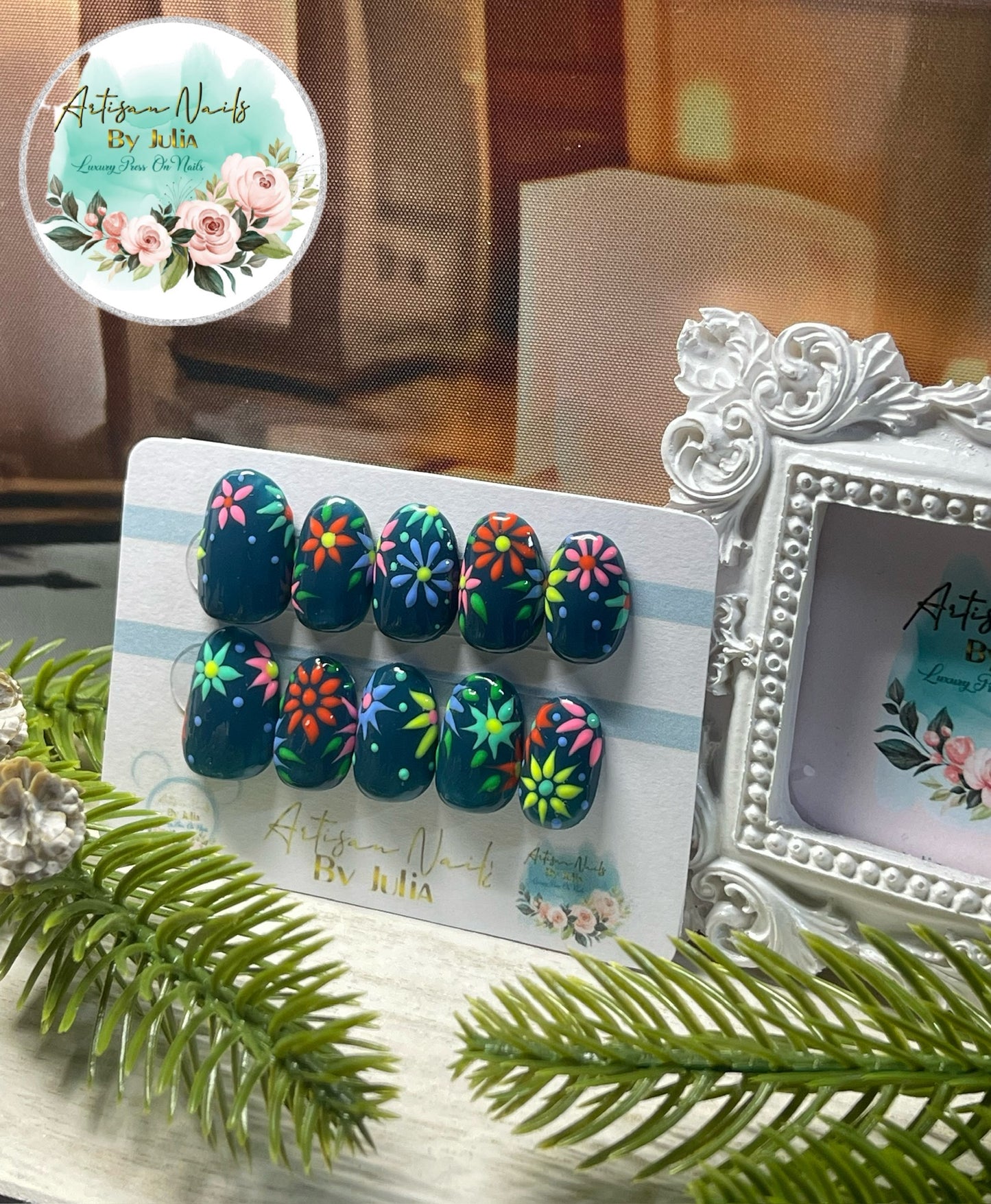COCO - Juego de 10 uñas color verde azulado con flores de neón
