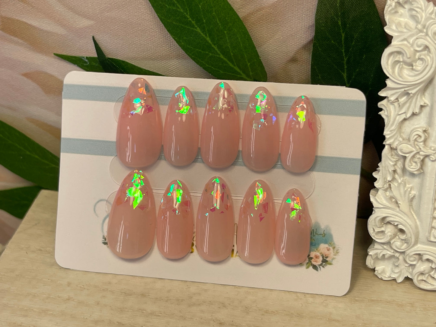 SUNSET SHARDS - Set of 10 Gel Pink Nails With Opal fragment tips
