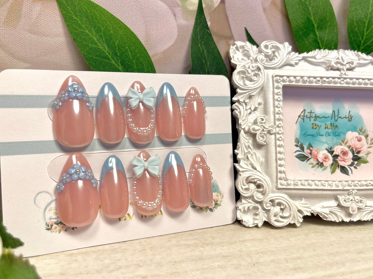 MAKE IT BLUE - Set of 10 Coquette Glazed Nails with Pearls & Bows