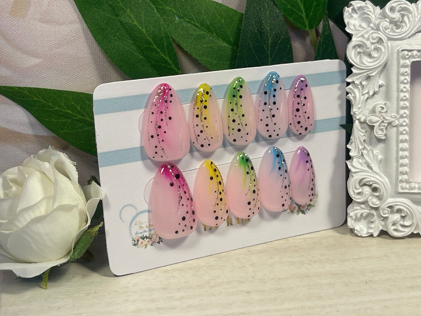 GECKO - Gel Press on Nails - Set of 10 Neon Stripe and Spot Nails