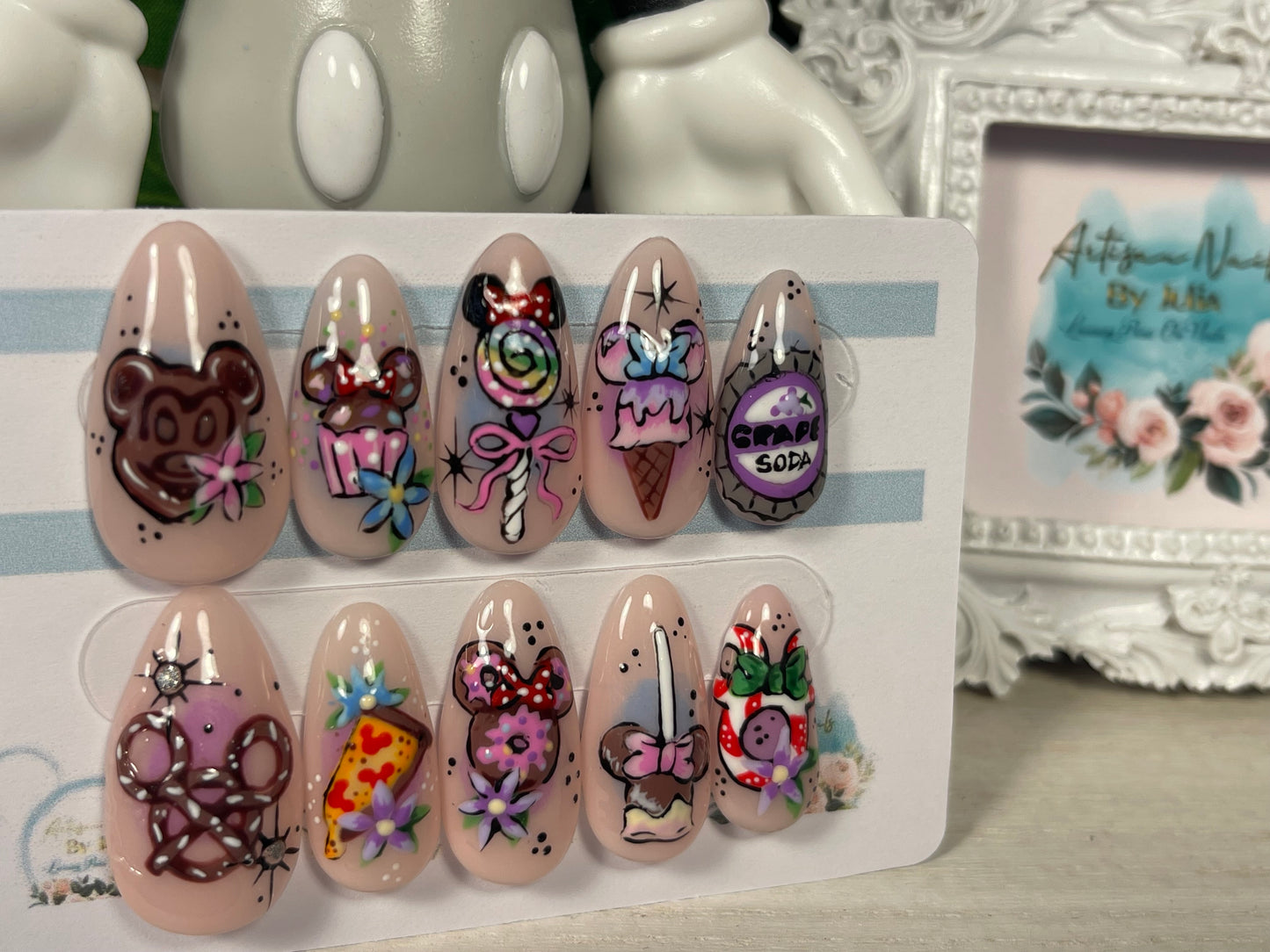 YUM YUM - Set of 10 Disney Snack Inspired Nails