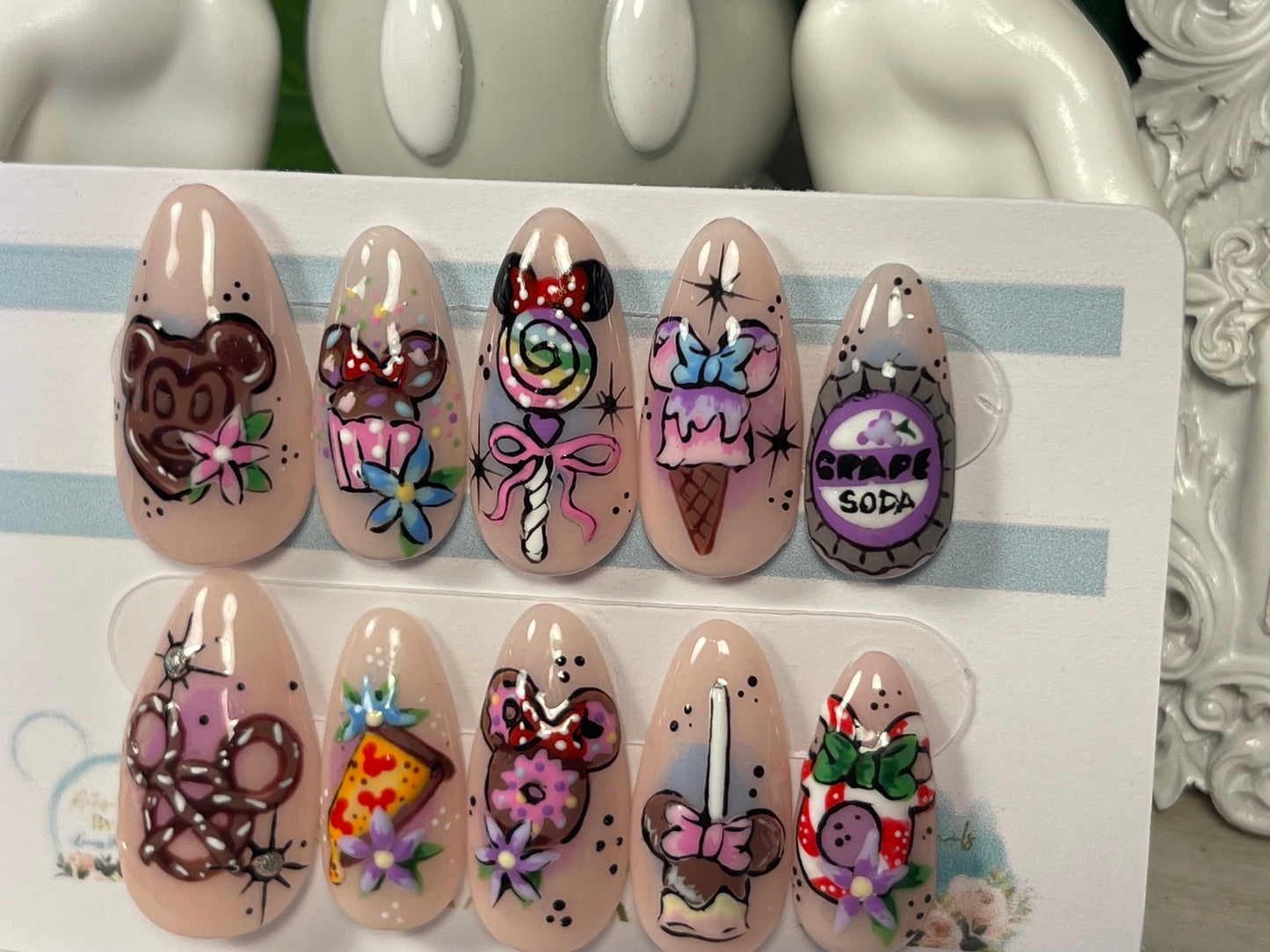YUM YUM - Set of 10 Disney Snack Inspired Nails