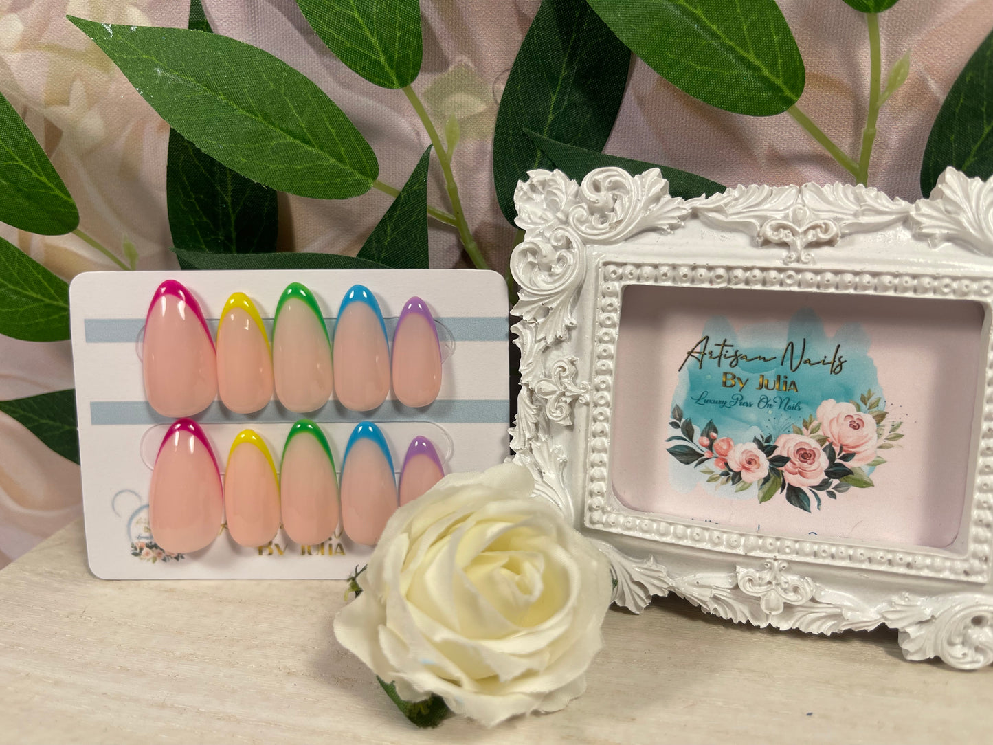 SKINNY NEON - Set of 10 UV Neon French Tip Rainbow Nails