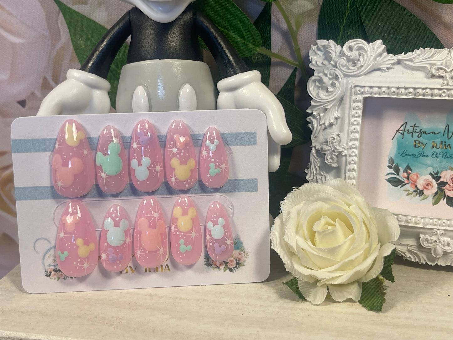 MOUSE MAGIC - Set of 10 Pastel Mouse Silhouette Nails