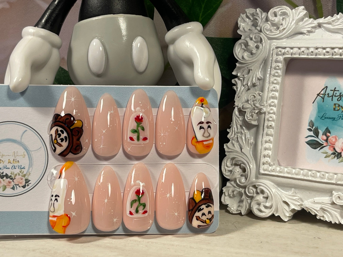BE OUR GUEST - Gel Press on Nails - Set of 10 Clock & Candlestick Nails