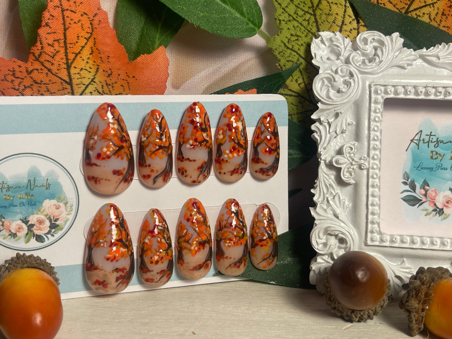 AUTUMN WALK - Set of 10 Autumn Forest Nails