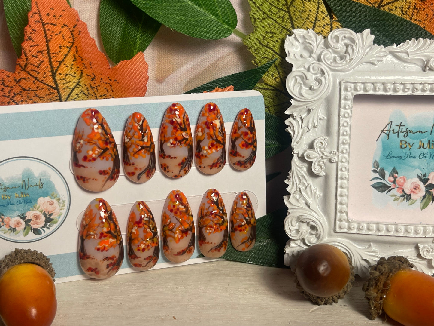 AUTUMN WALK - Set of 10 Autumn Forest Nails