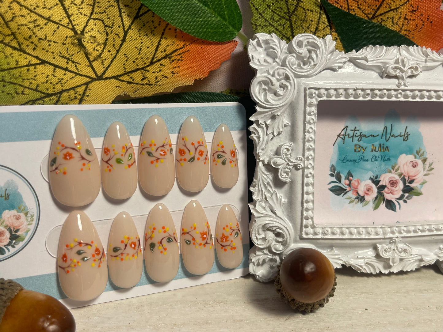 AUTUMN BREEZE - Set of 10 Delicate Leaf and Branch Nails