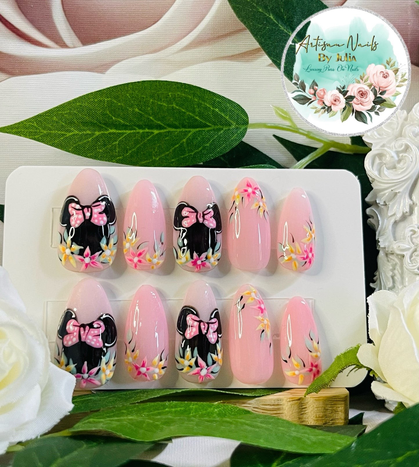 MINNIE ROSE - Uñas de gel prensadas - Juego de 10 uñas inspiradas en Minnie - Hechas a pedido