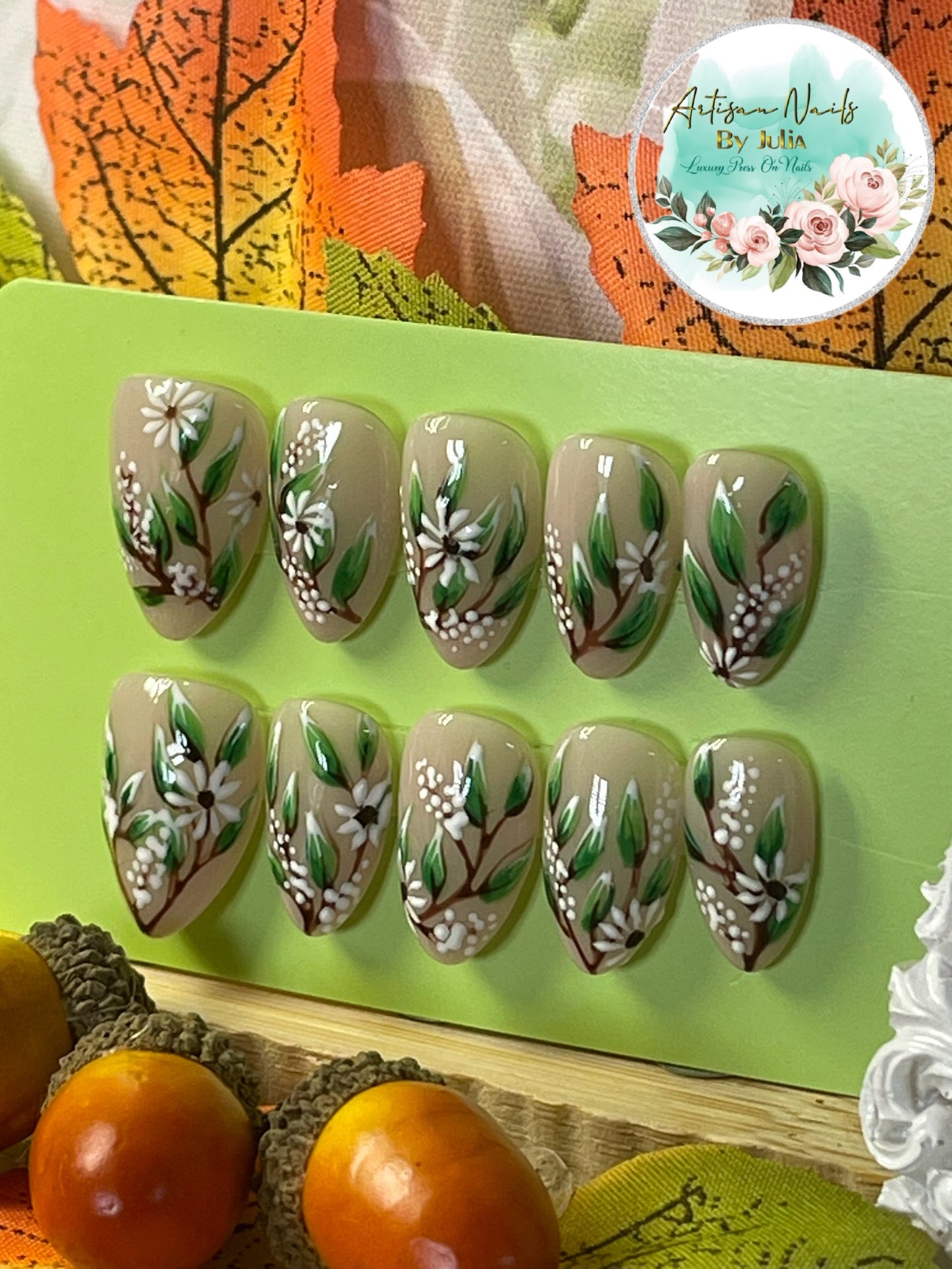FROSTY MORNING - Ongles en gel à presser - Lot de 10 ongles à motif feuilles givrées - Fabriqués sur commande