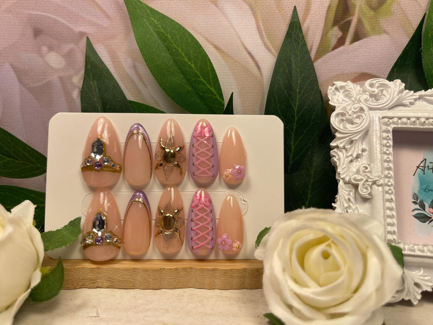 BEST.DAY.EVER - Set of 10 Rapunzel Themed Nails