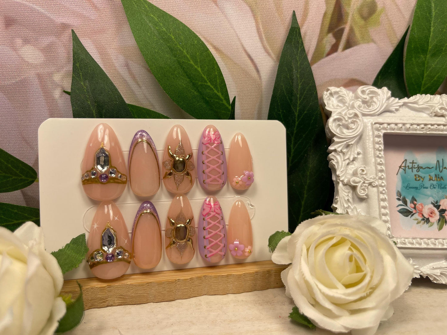 BEST.DAY.EVER - Set of 10 Rapunzel Themed Nails