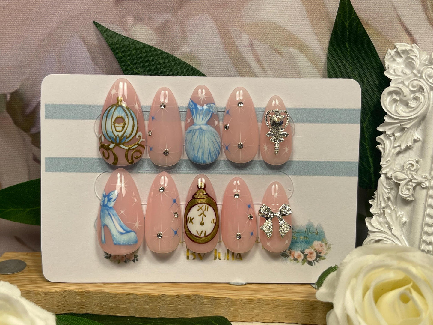 BIBBIDI BOBBIDI BOO - Set of 10 Cinderella inspired Nails
