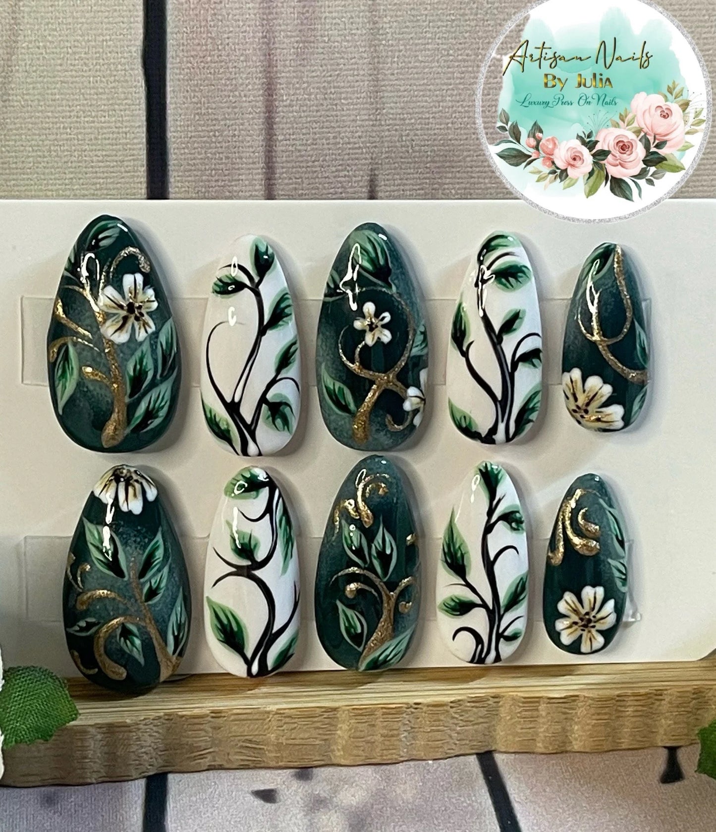ETHEREAL - Juego de 10 uñas pintadas con diseño de enredadera