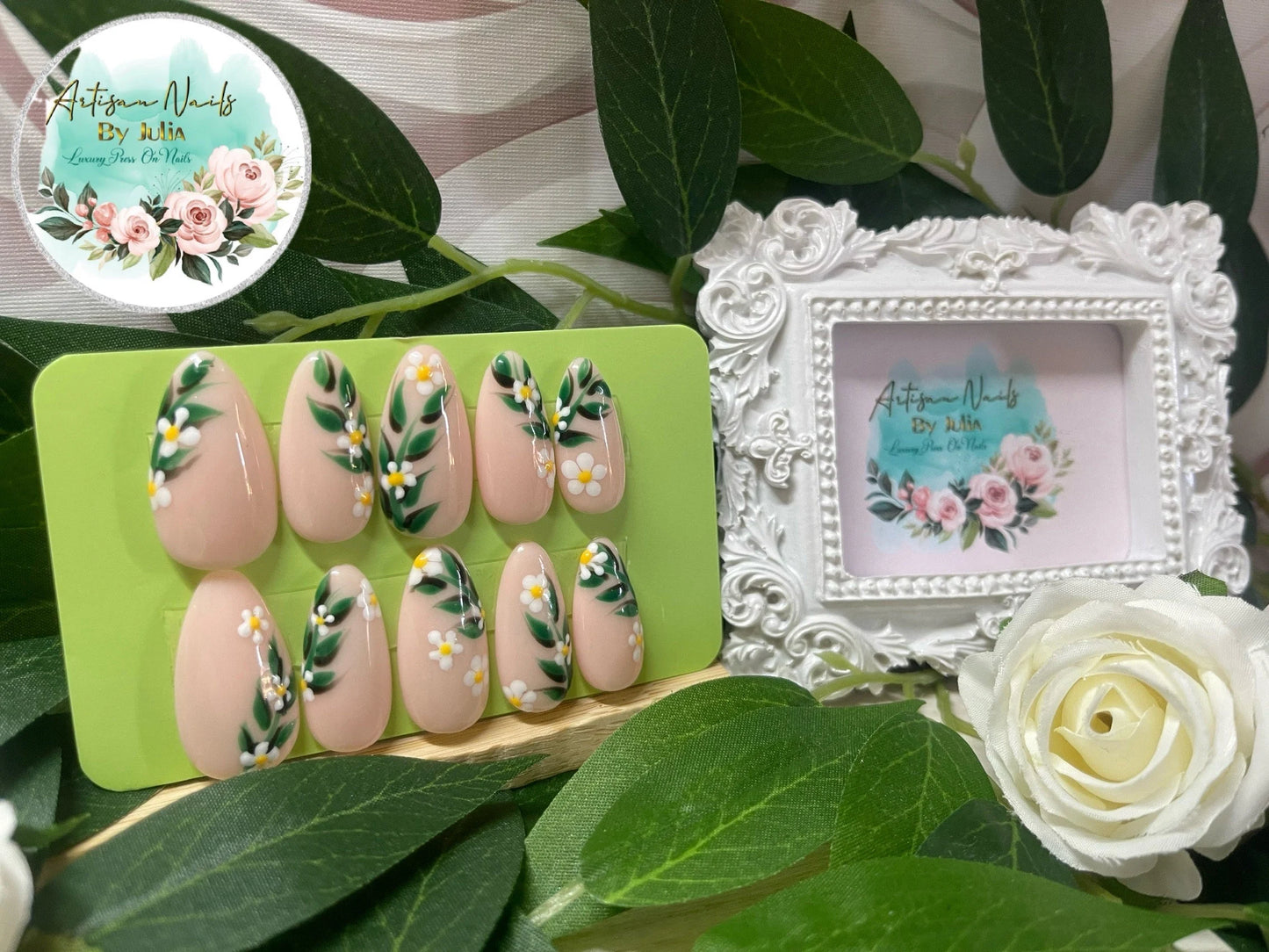 EDELWEISS - Gel Press on Nails - Lot de 10 faux ongles à motif floral - Fabriqué sur commande