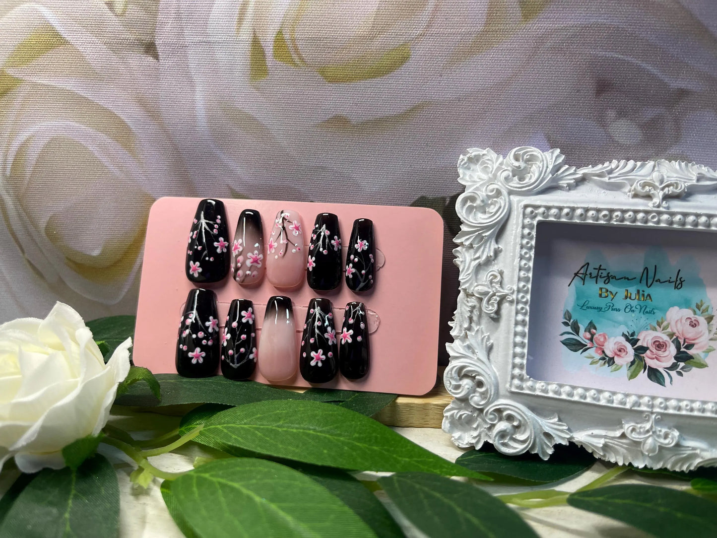 CEREZA NEGRA - Juego de 10 uñas de flor de cerezo