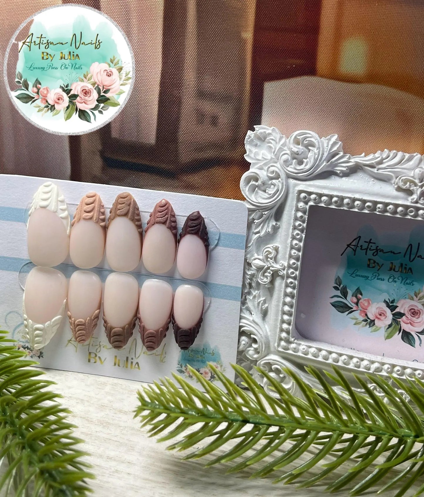 CARDIGAN - Gel Press on Nails - Lot de 10 ongles style French Tip tricotés