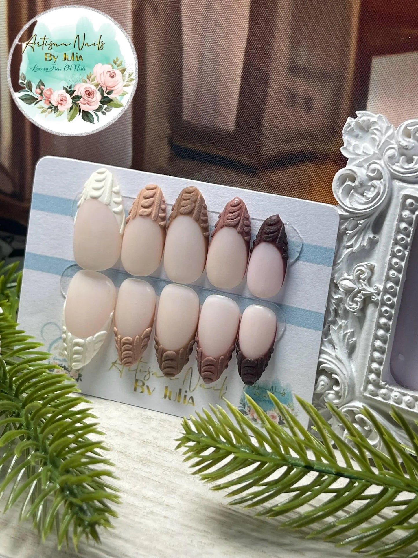 CARDIGAN - Gel Press on Nails - Lot de 10 ongles style French Tip tricotés