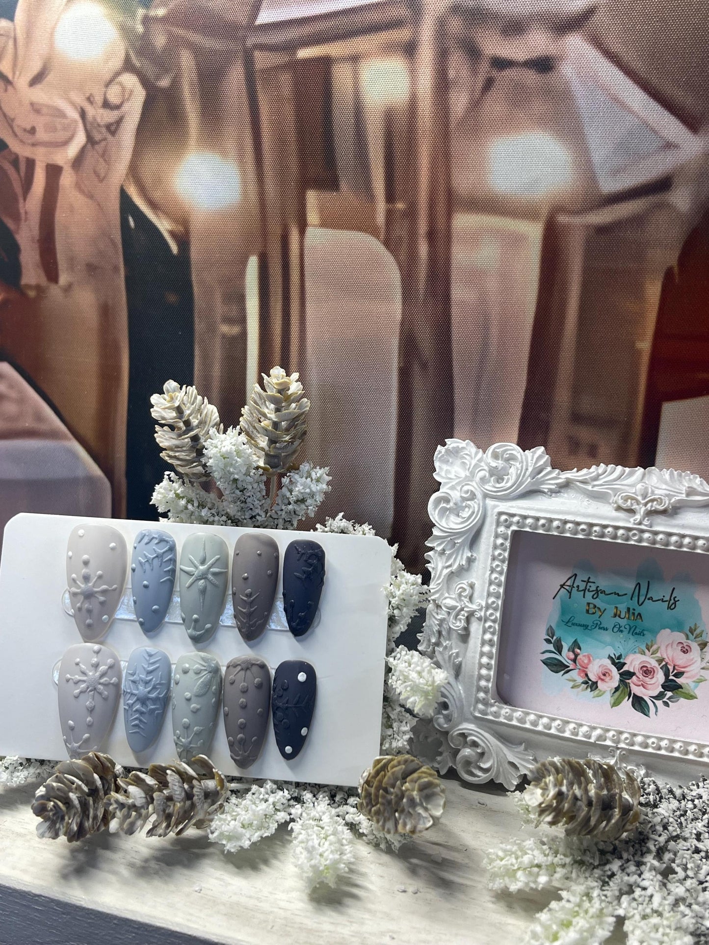 SHADES OF WINTER - Gel Press on Nails - Lot de 10 ongles 3D style flocon de neige