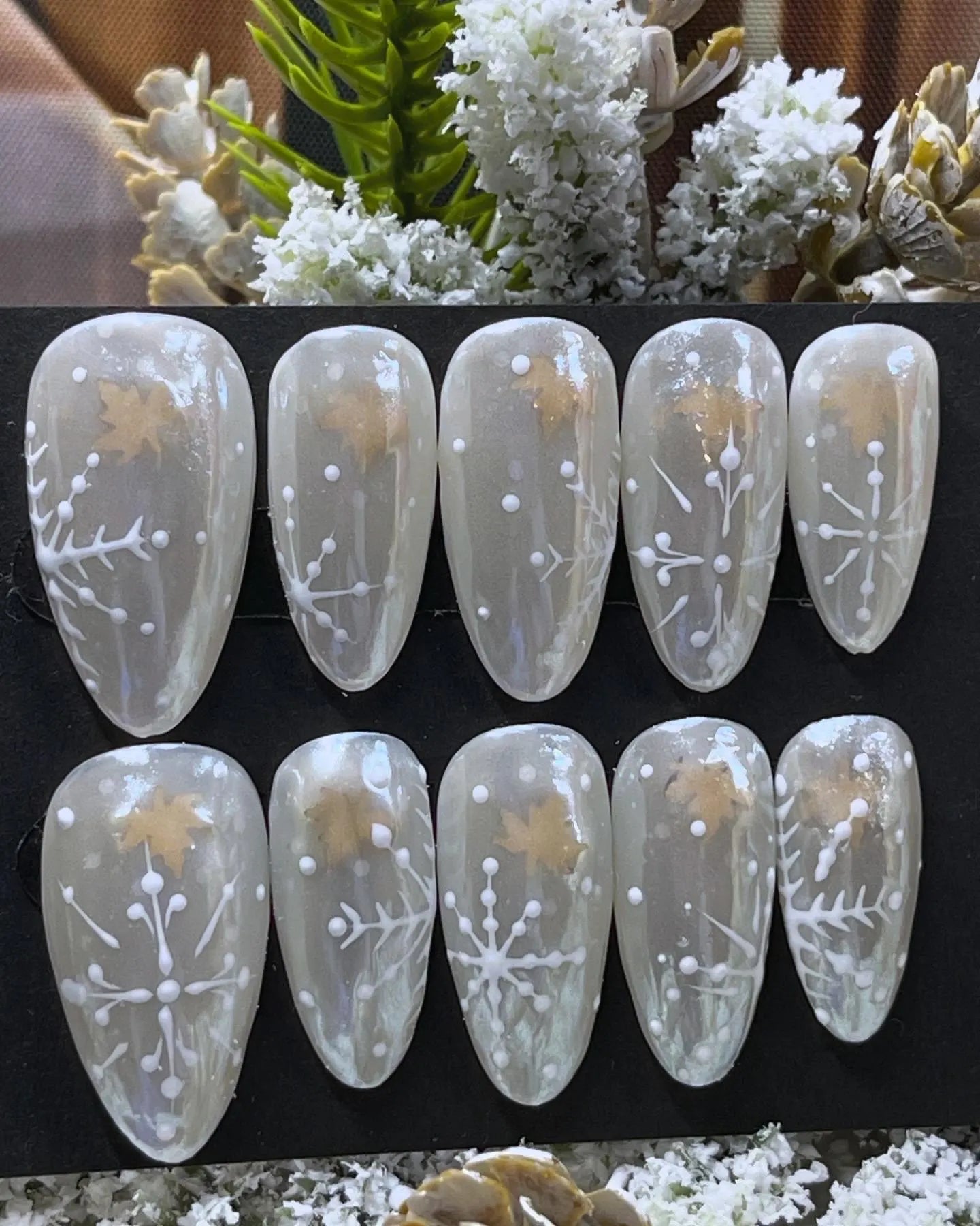ICICLE - Gel Press on Nails - Lot de 10 ongles glacés style flocon de neige