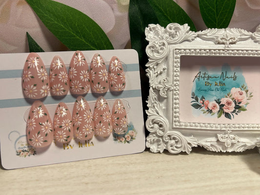 DAISY CHAIN - Set of 10 Delicate Daisy Spring Nails
