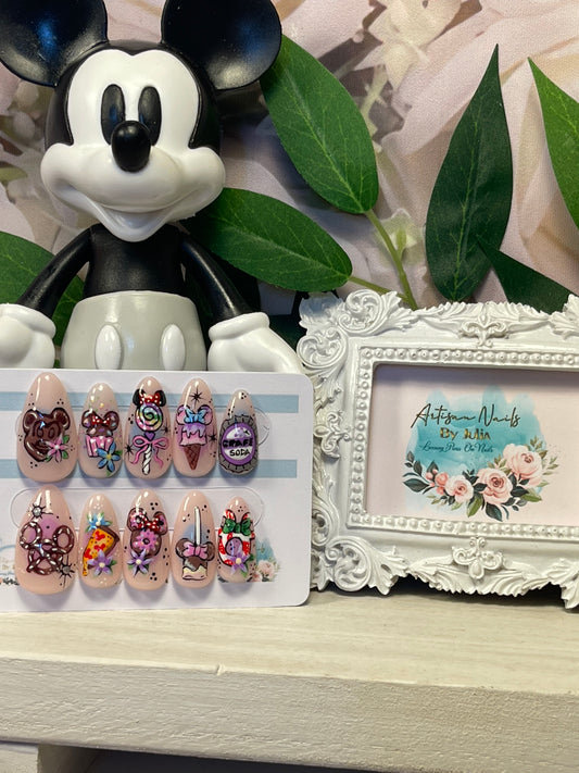 YUM YUM   - Set of 10 Disney Snack Inspired Nails