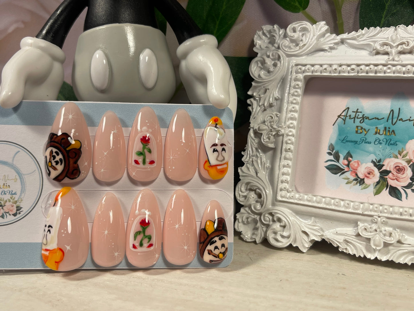 BE OUR GUEST  - Gel Press on Nails - Set of 10 Clock & Candlestick Nails