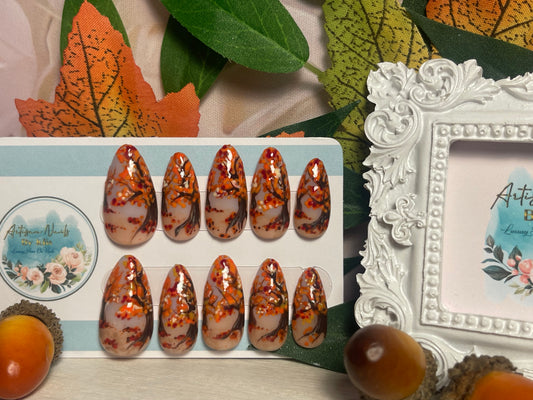 AUTUMN WALK - Set of 10 Autumn Forest Nails
