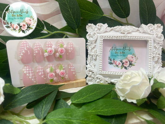 HISTORIA DE AMOR - Set de 10 Uñas de Encaje con Punta Francesa y Rosas 3D