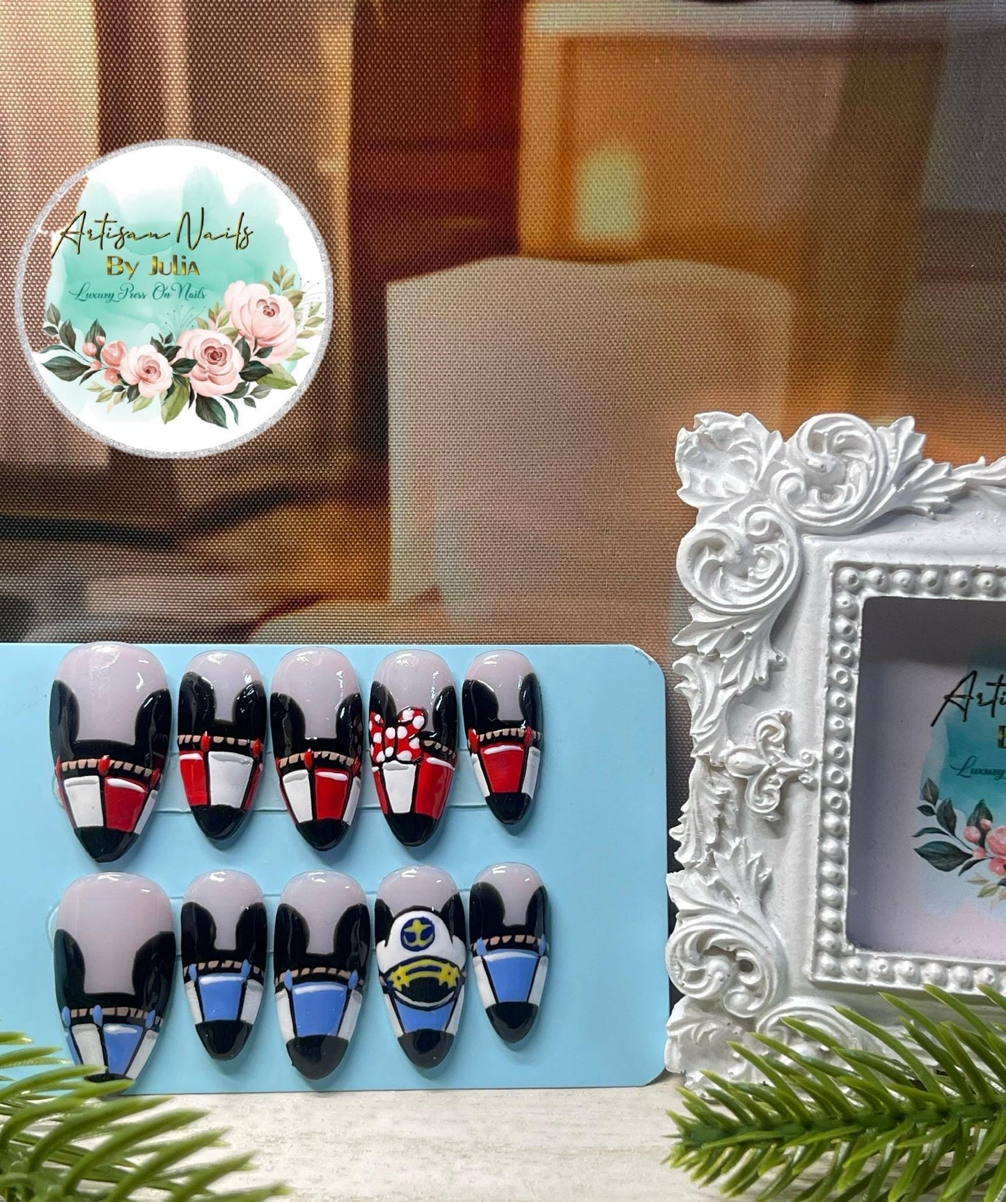 MAGIC CRUISIN' - Juego de 10 uñas con diseño de Mickey Lifebelt en rojo y azul - Uñas inspiradas en los cruceros de Disney