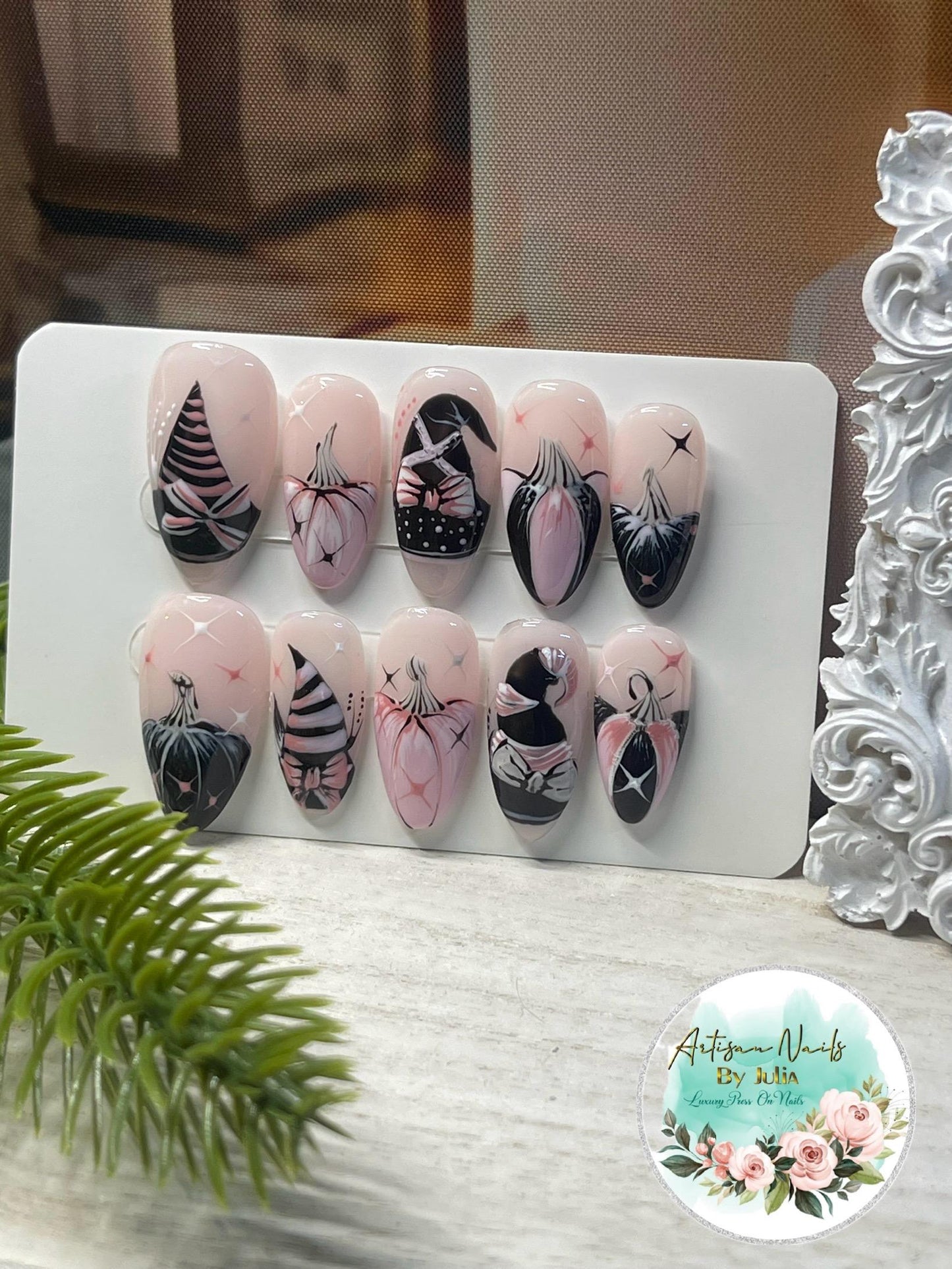PINK WITCH - Set of 10 Coquette Themed Witch Nails