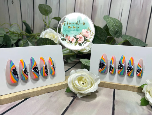 SHOW STOPPER - Ongles en gel à presser - Lot de 10 ongles noirs et arc-en-ciel avec étoiles - Fabriqués sur commande
