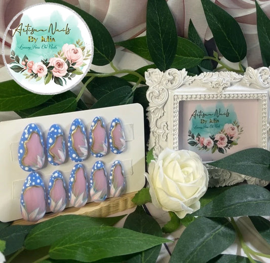 TRANQUILITY - Ongles en gel à presser - Lot de 10 ongles à motif de points bleus - Fabriqués sur commande