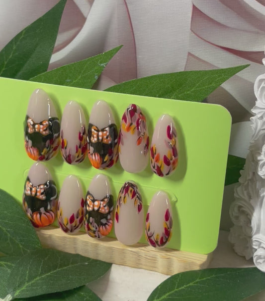 MINNIE D'AUTOMNE - Gel Press on Nails - Lot de 10 ongles inspirés de Minnie - Fabriqués sur commande